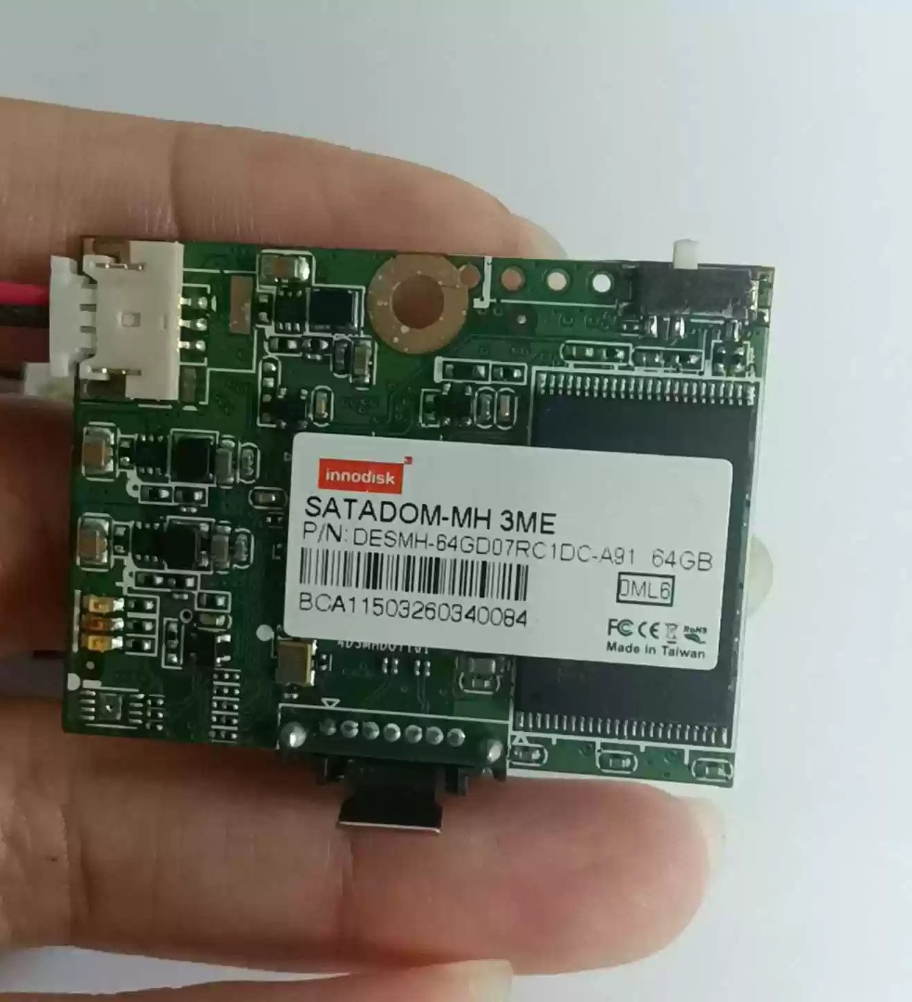 GENUINE FOR Innodisk 64GB SATA SATADOM-MH 3ME Flash Module DESMH-64GD07RC1DC-A91