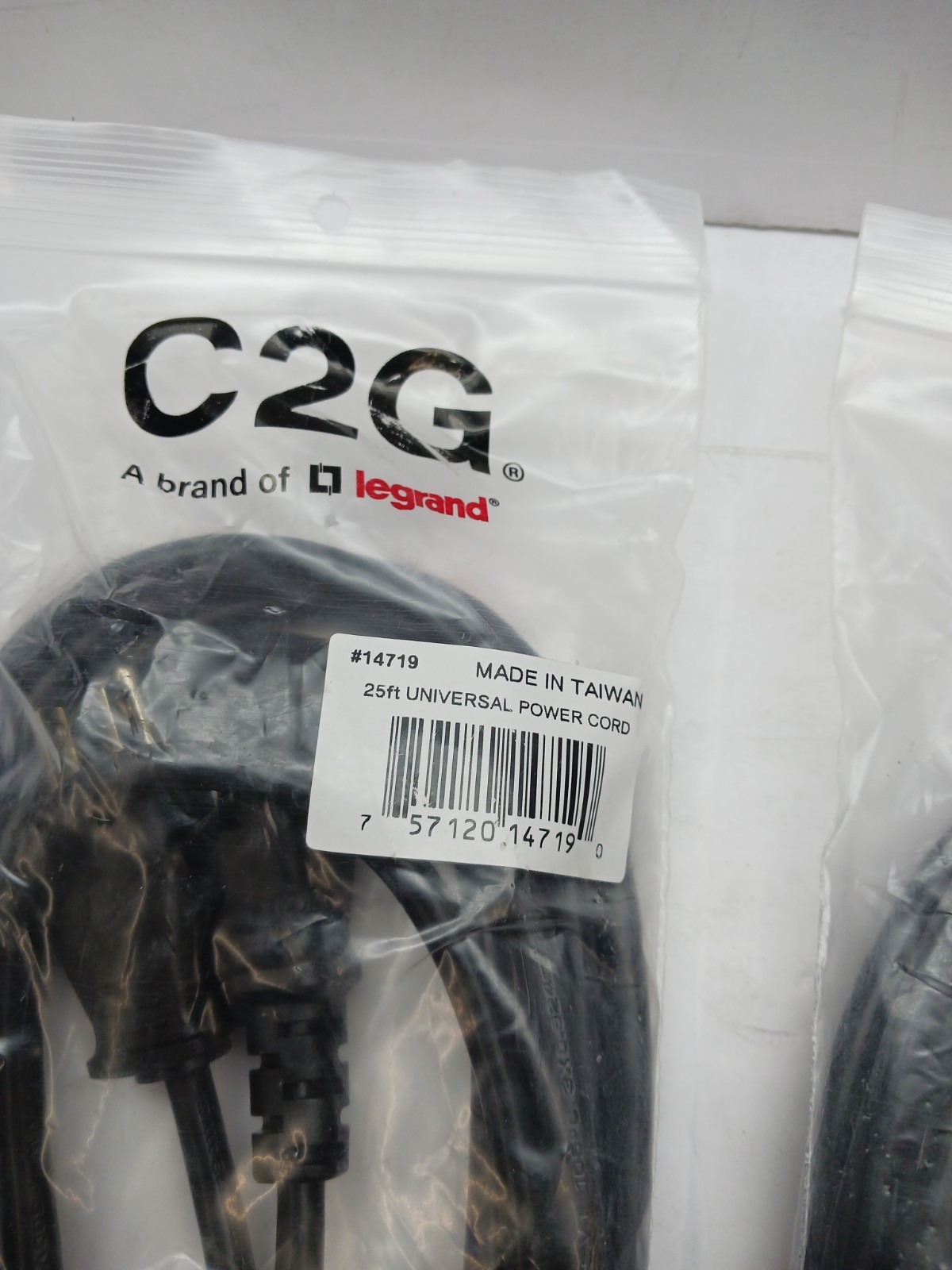 C2G 25ft OUTLET SAVER POWER/ EXT CORD -14719  NEW IN BAG   LOT OF 2