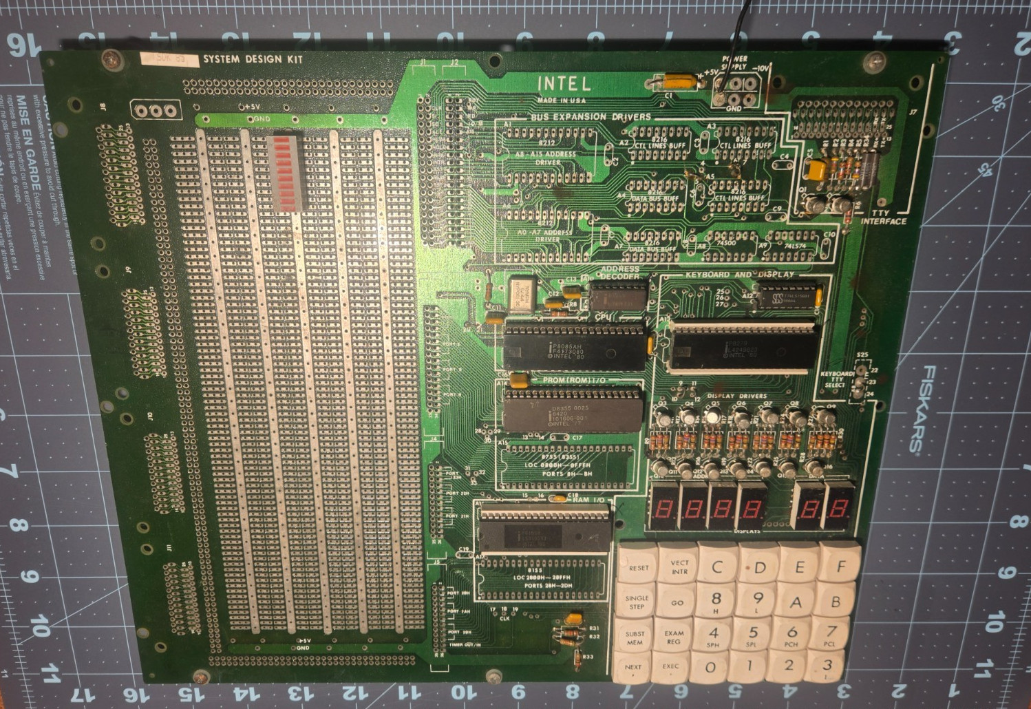 SDK-85 MCS-85 SYSTEM DESIGN KIT Intel