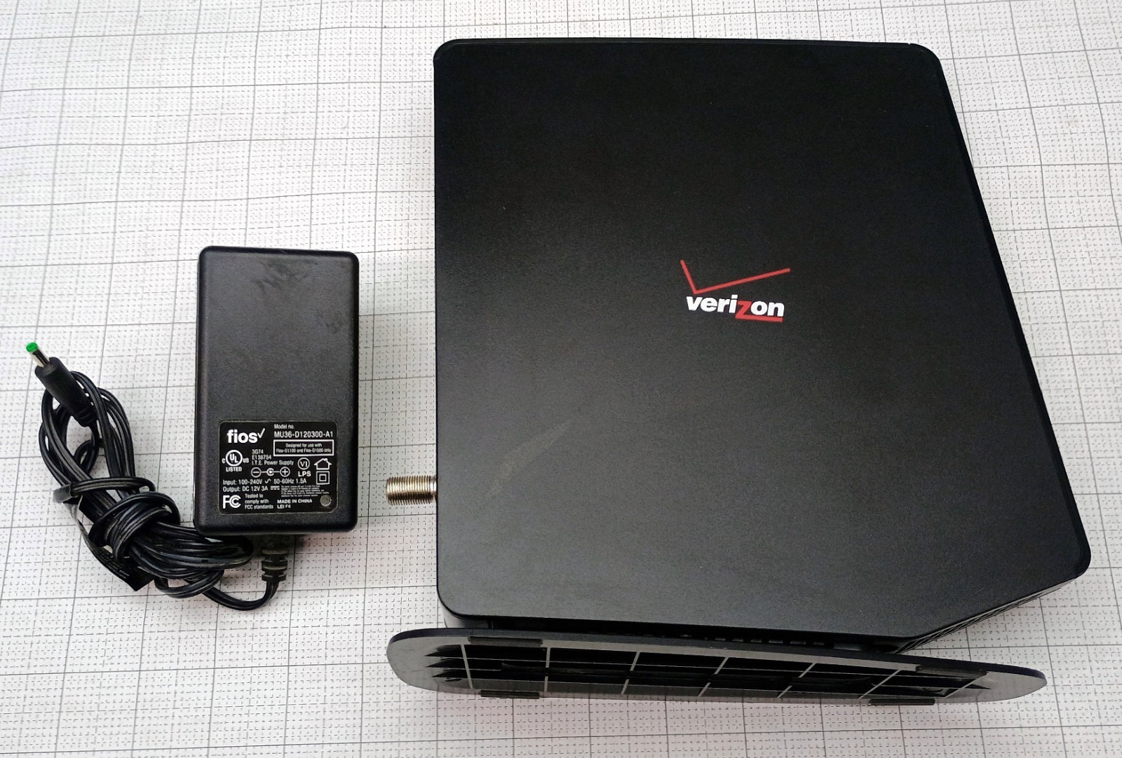 Verizon FiOS Quantum Gateway G1100 2-band WiFi Router w/ power adapter