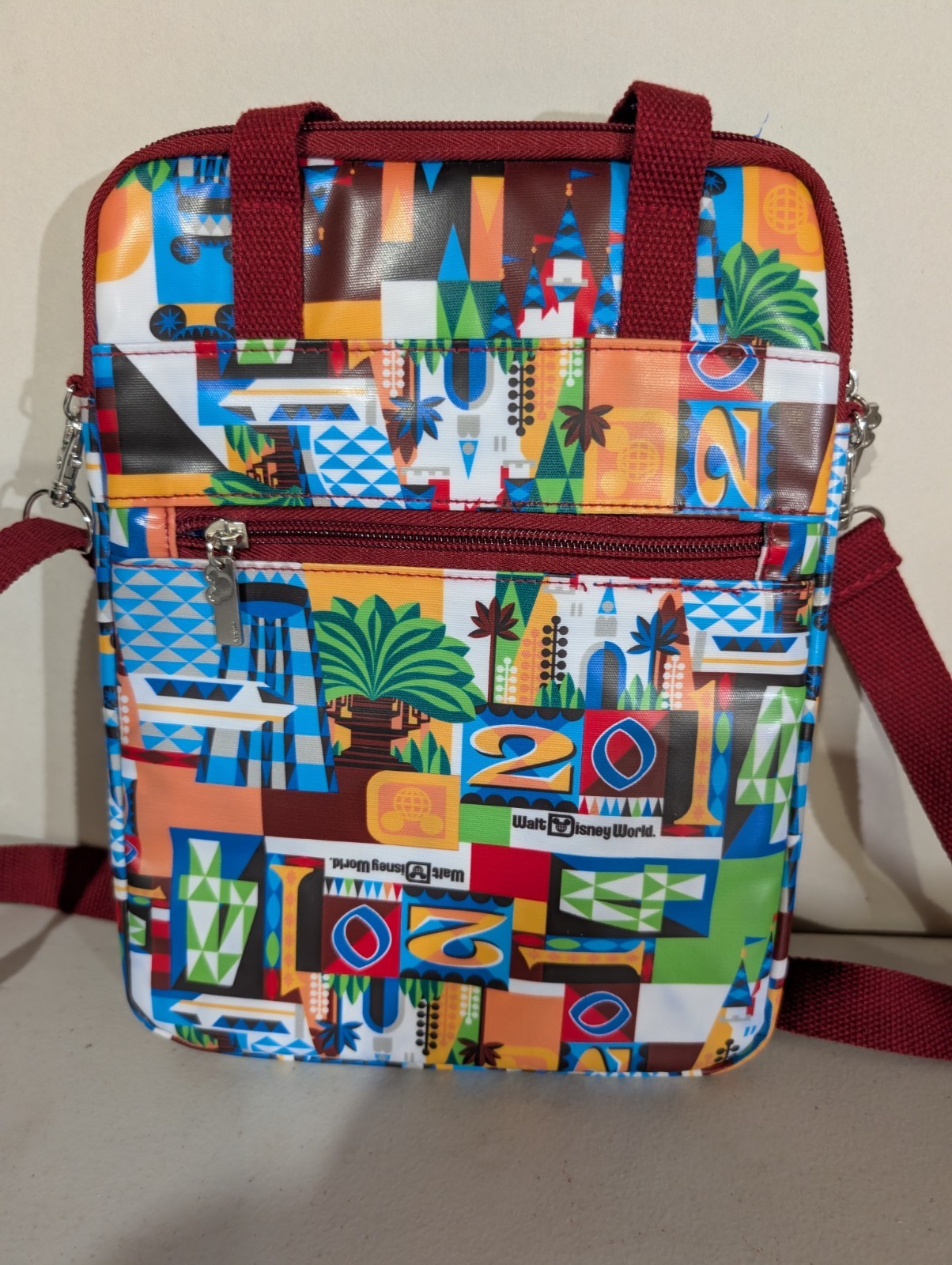 WALT DISNEY WORLD PARKS IPAD/TABLET CASE