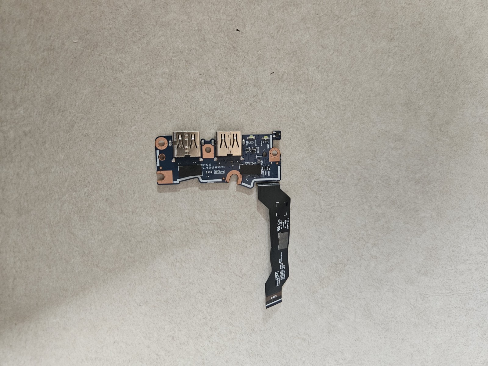 For ASUS q423sa-u5512, USB Daughterboard Used