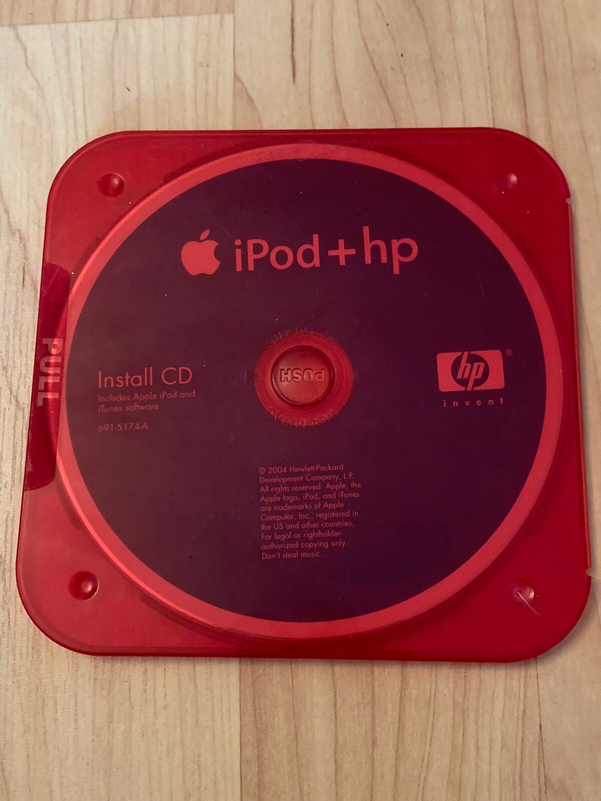 Ipod + Hp Install Cd - 691-5174- A 2004 Hewlett Packard Development Co 