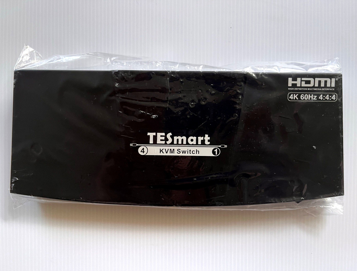 TESMART 4 port KVM HDMI 2.0 Video Switch 4K 60Hz UHD NEW