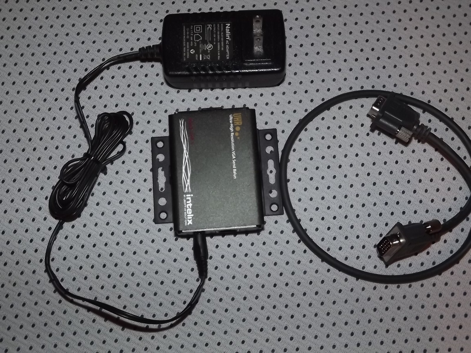 Intelix VGA2-UHR-S Ultra High Resolution VGA over Twisted-Pair Extender