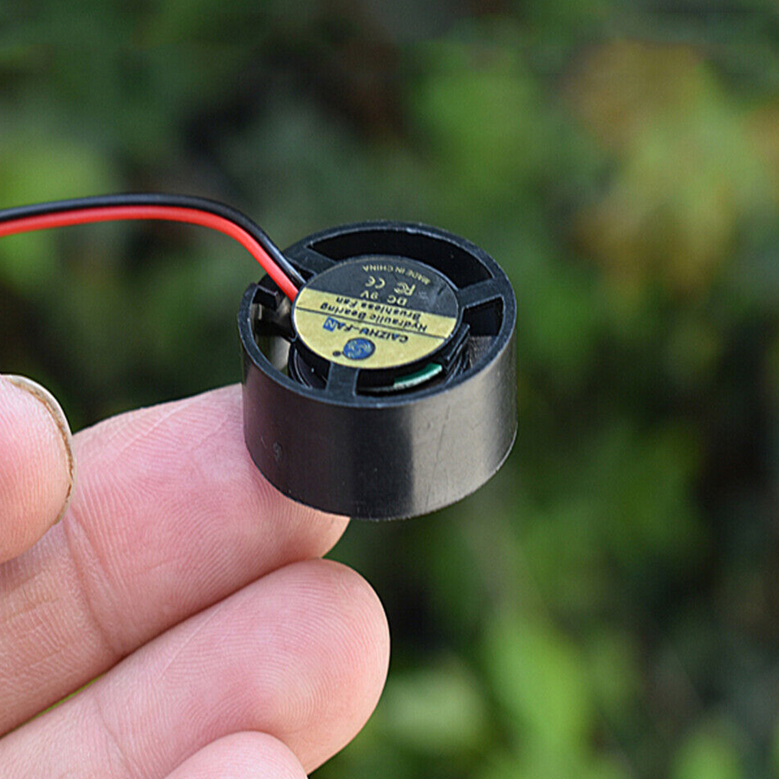 1pcs Mini 2510 Brushless Cooling Fan 11895RPM DC 9V Quiet Large Air Volume Fan