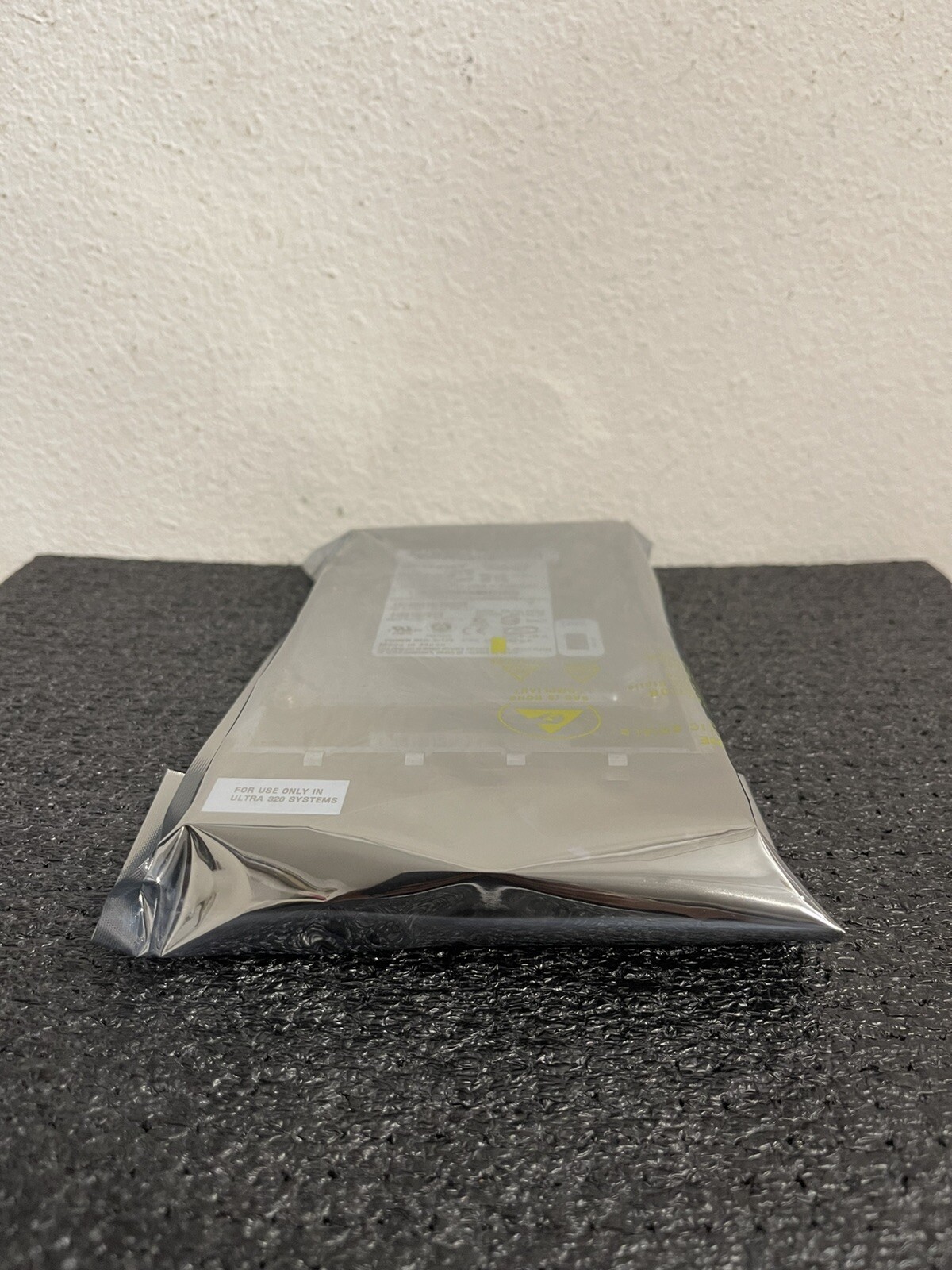 59Y5336 IBM 600GB 15K 4GBPS FC 3.5" HARD DRIVE 59Y5460 59Y5322