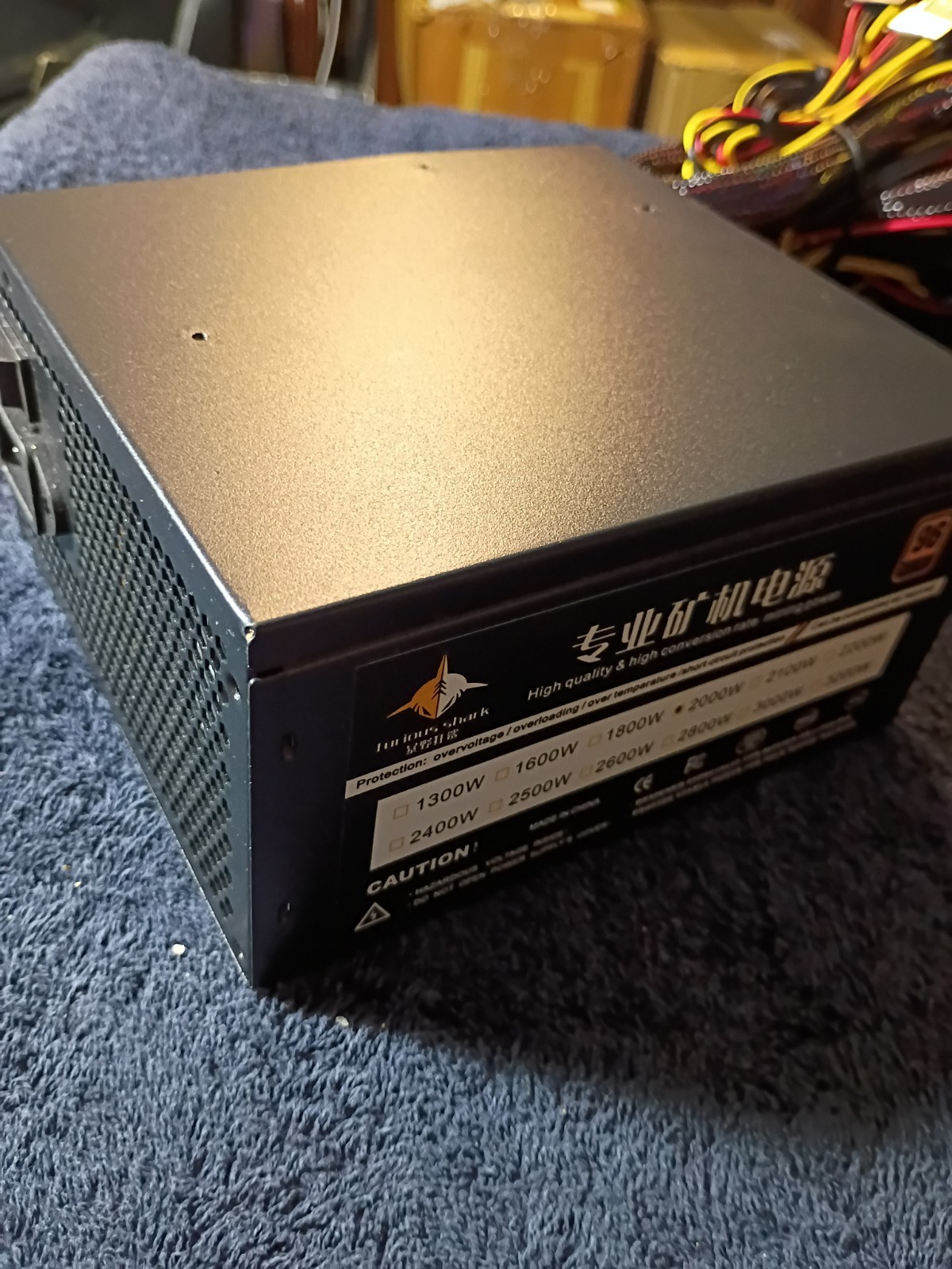 Furious Shark 2000W PSU Bitcoin Mining Power Supply 96 Efficiency, 50% Load