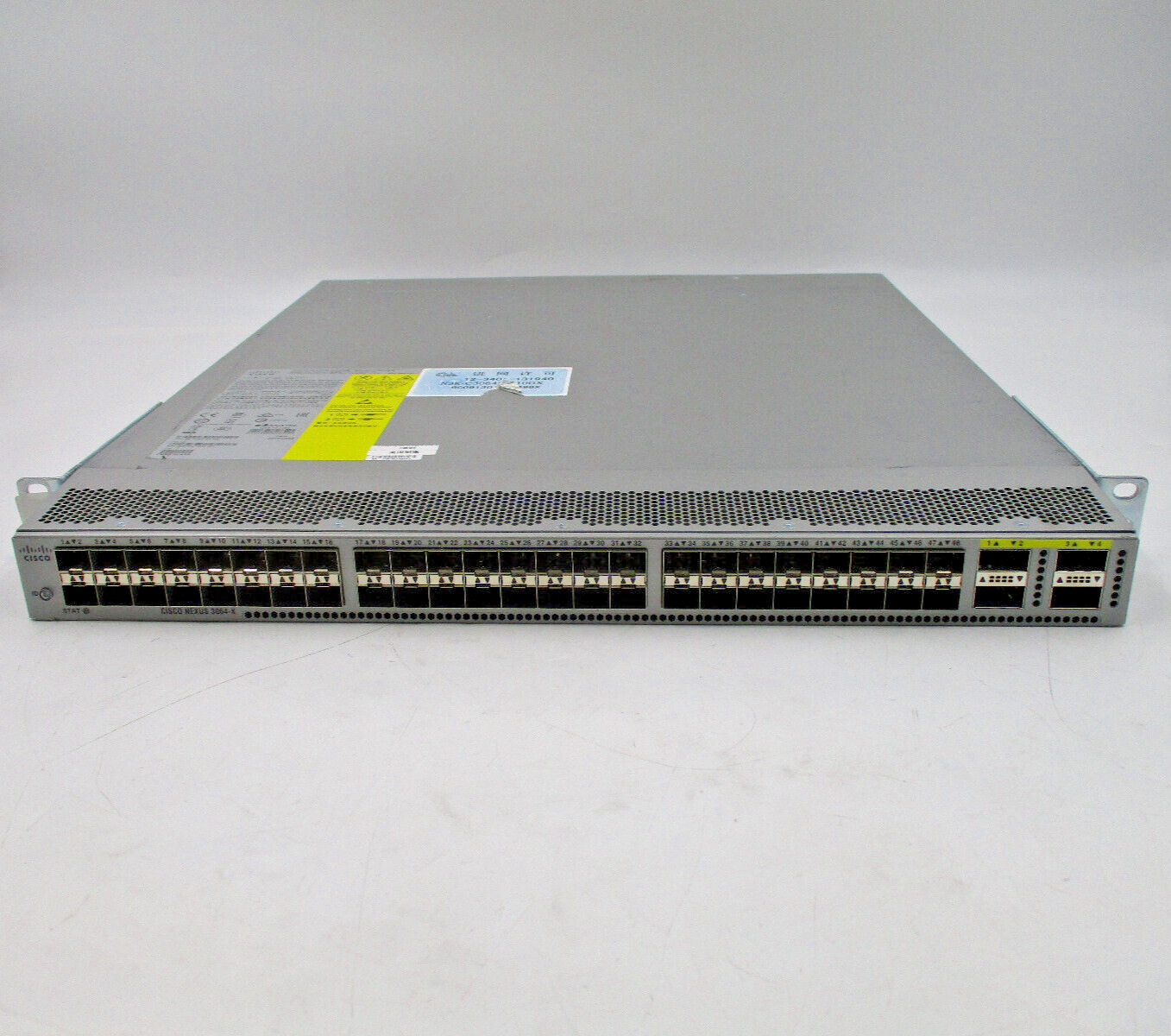 Cisco Nexus 3064-X 48-Port SFP+ 4-Port QSFP+ Dual PSU W/Ears N3K-C3064PQ-10GX
