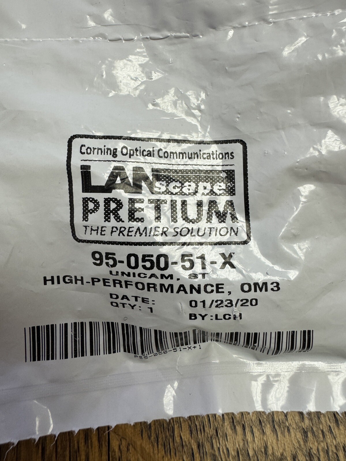(Package of 1) Corning 95-050-51-X Unicam ST High Performance, OM3