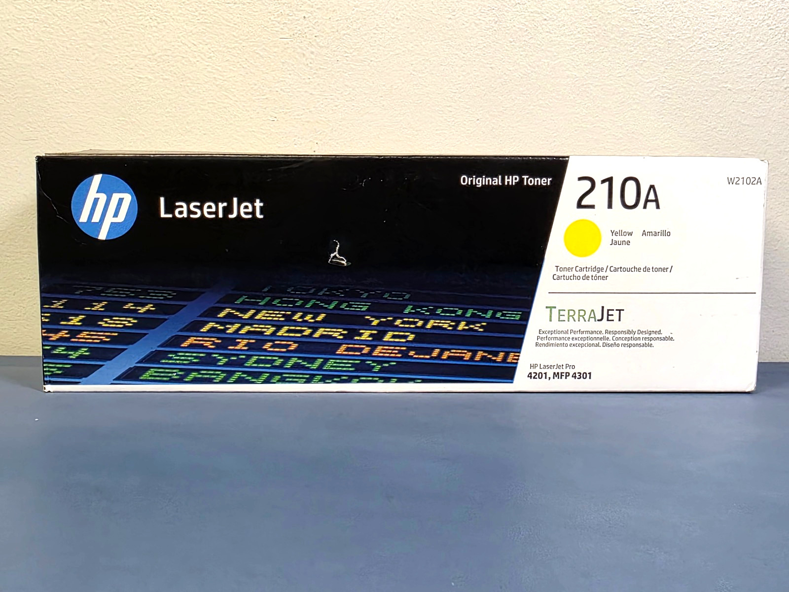 Genuine HP 210A Yellow Toner Cartridge W2102A LaserJet Pro 4201 4301 NEW