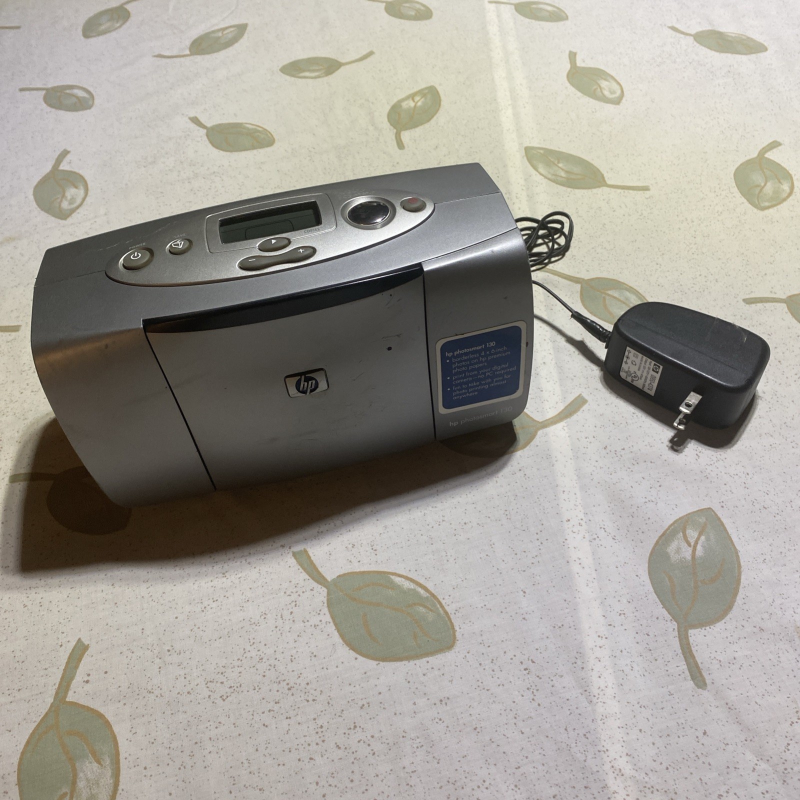 HP PHOTOSMART 130 PRINTER - Powered Up - Not Tested