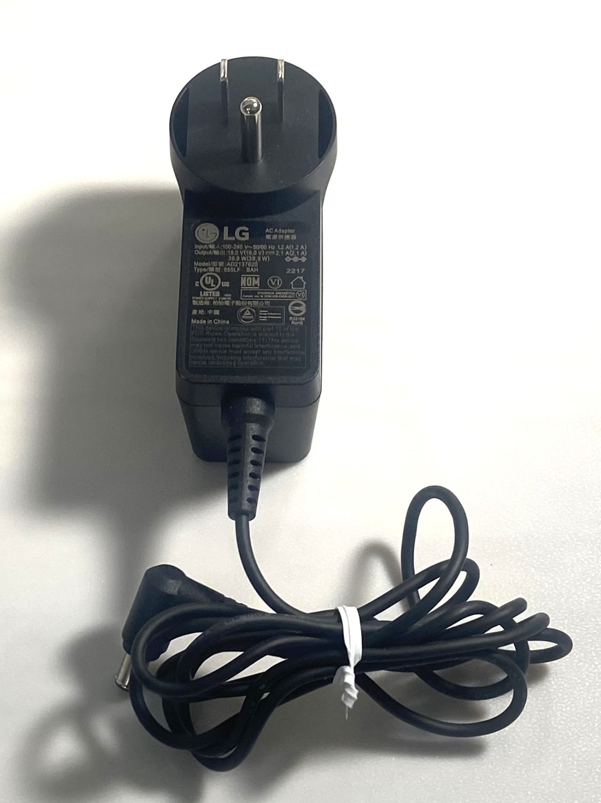Genuine LG Monitor AC Adapter Power Supply AD2137620 Type 055LF 19V 2.1A 39.9W