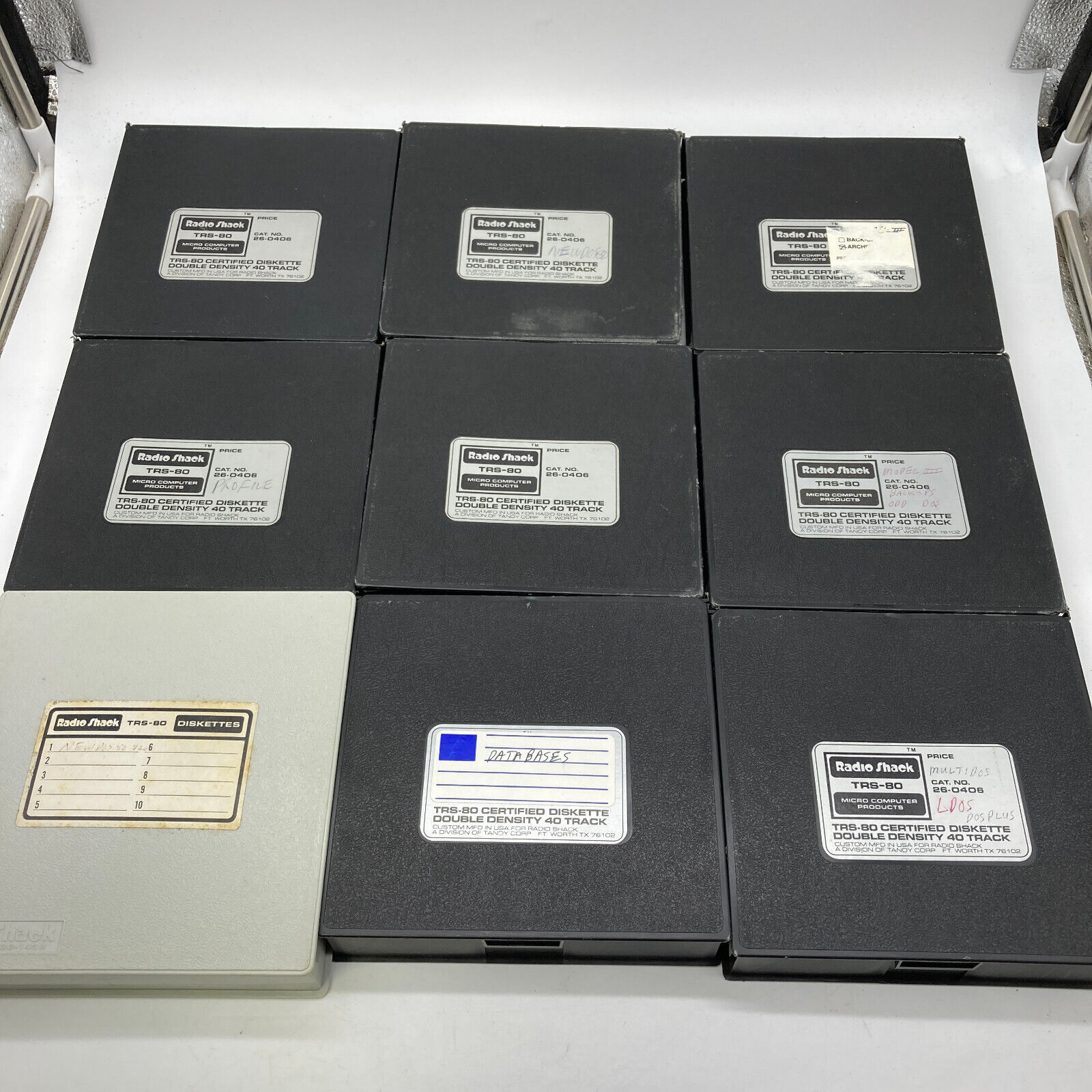 11 Vtg Radio Shack TRS-80 Diskette Filing Box Case 5.25” Floppy Disks 26-0406