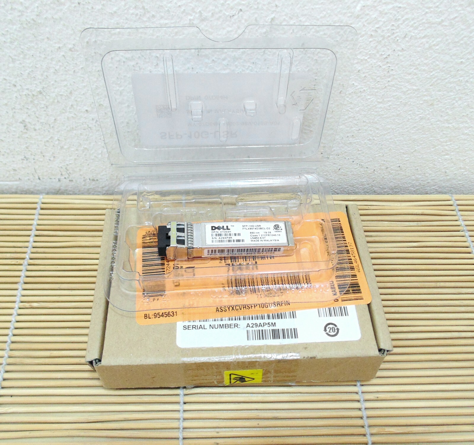 Dell 07D64H 850nm 10GE SFP+ USR XCVR Transceiver SFP-10G-USR Used in Box