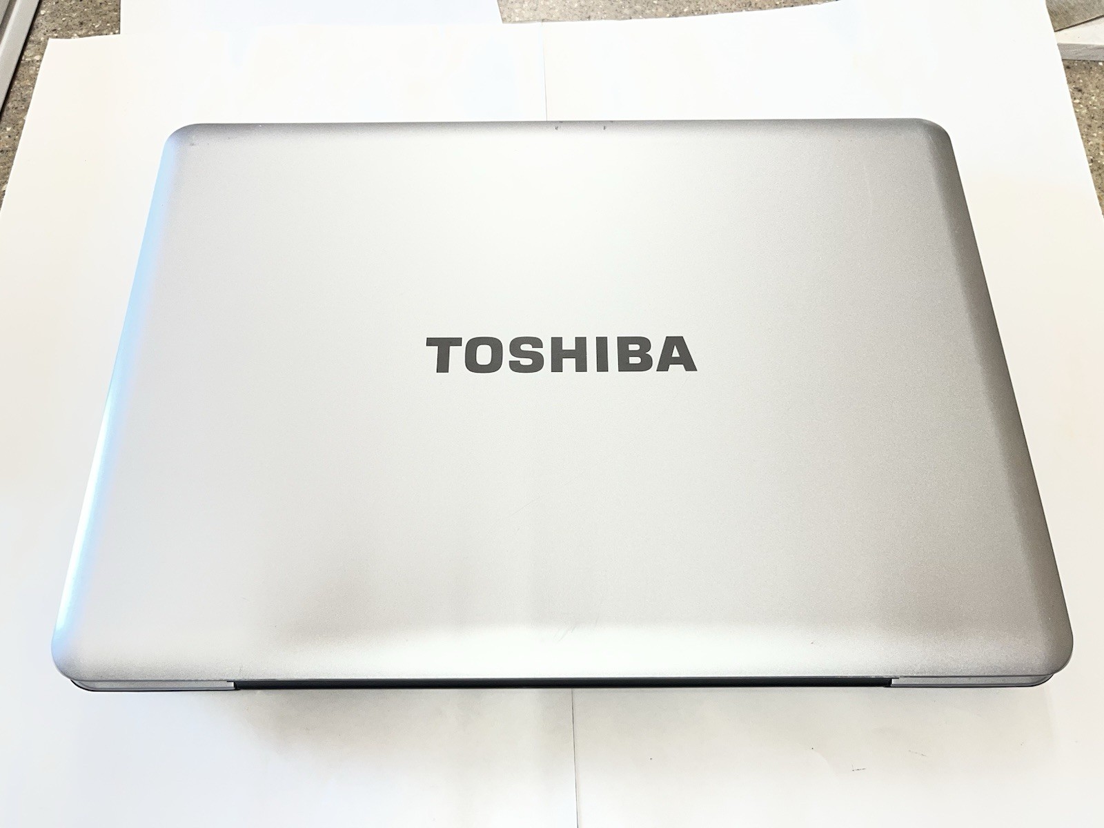 For Parts Toshiba Satellite L455D-S5976 Sempron Laptop - No Charger