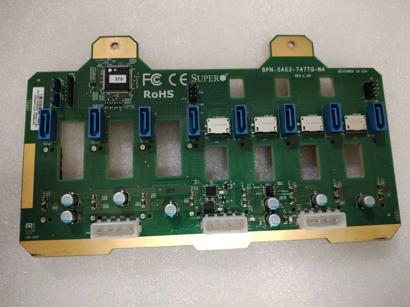 Supermicro server hard drive backplane BPN-SAS3-747TQ-N4 supports SATA 4 NVME