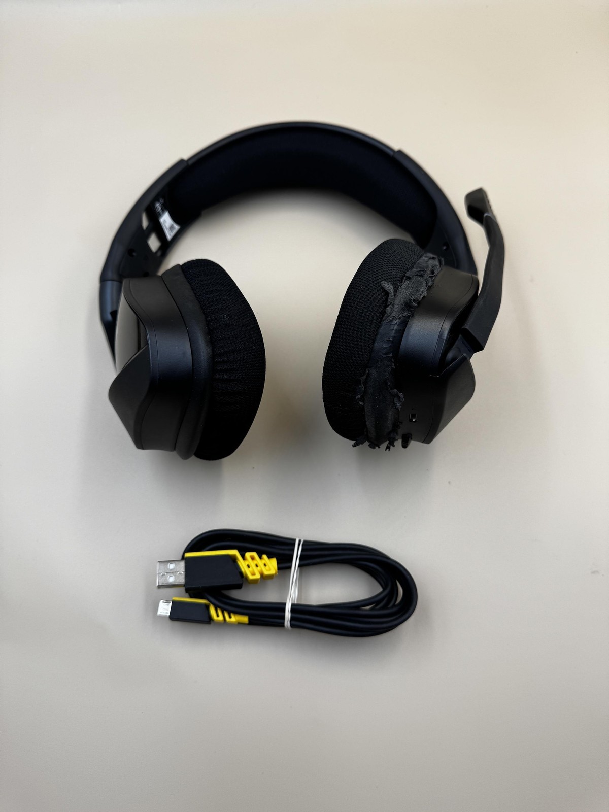 Corsair Void RGB Elite Wireless Gaming Headset – PC, Mac, PS5– Carbon *Read*
