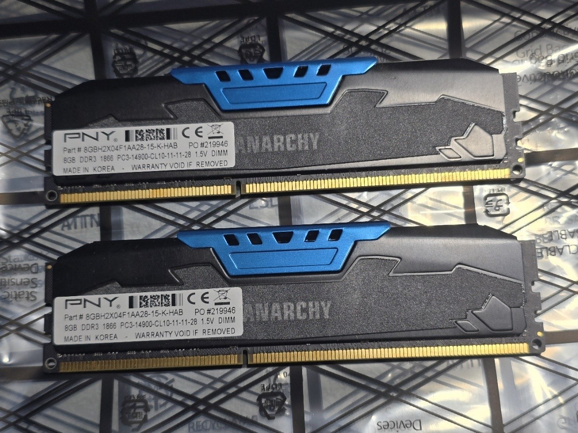 PNY Anarchy 16GB (2x8GB) DDR3 1866 PC3-14900 Desktop RAM Kit
