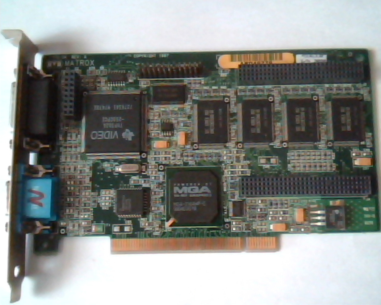 PCI Video card Matrox 708-04 Rev A MGA MGI MIL2P/4BC/20 DVI VGA 64-bit 