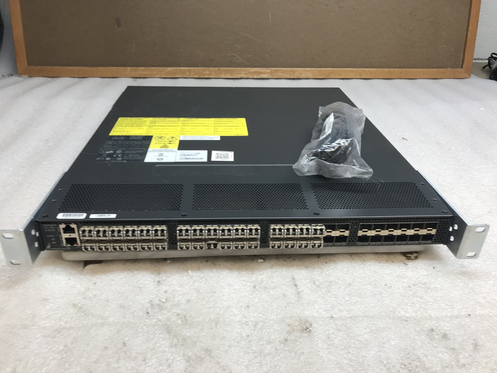 Cisco MDS 9148 DS-C9148-48P-K9 48-Port Multilayer Fabric Network Switch