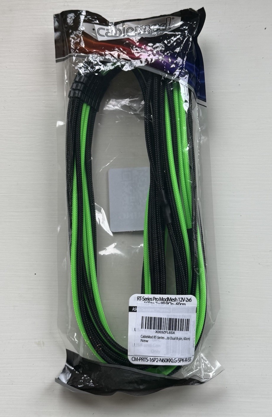 CableMod PRO ModMesh 16-Pin to Triple 8-Pin 60cm PCle Extension-Black/ Green