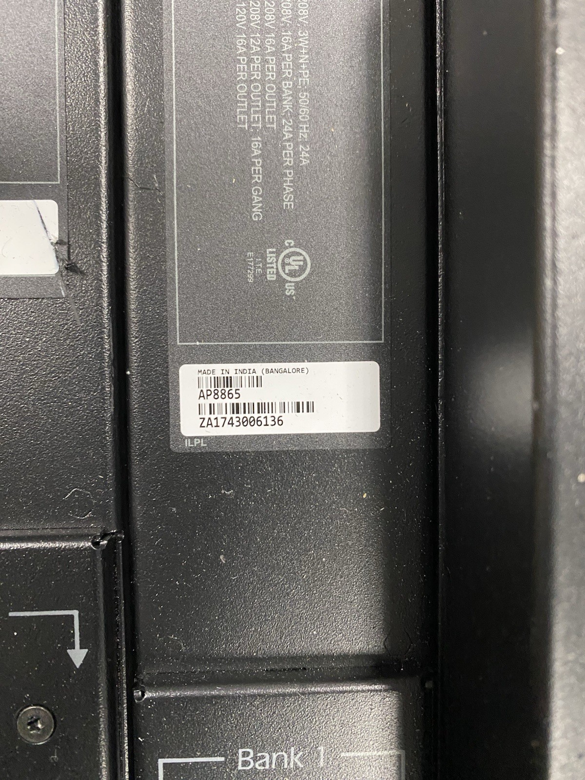 APC AP8865 PDU Metered 8.6 kW 30A 208V 3phase 36X C13, 6X C19 + 2X 5-20R outlets