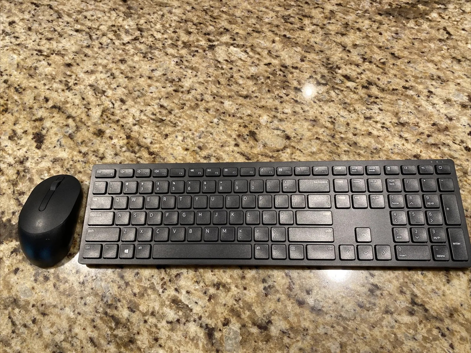 Genuine Dell USB Wired Slim Black Keyboard And Mouse Model KB216-BK-US
