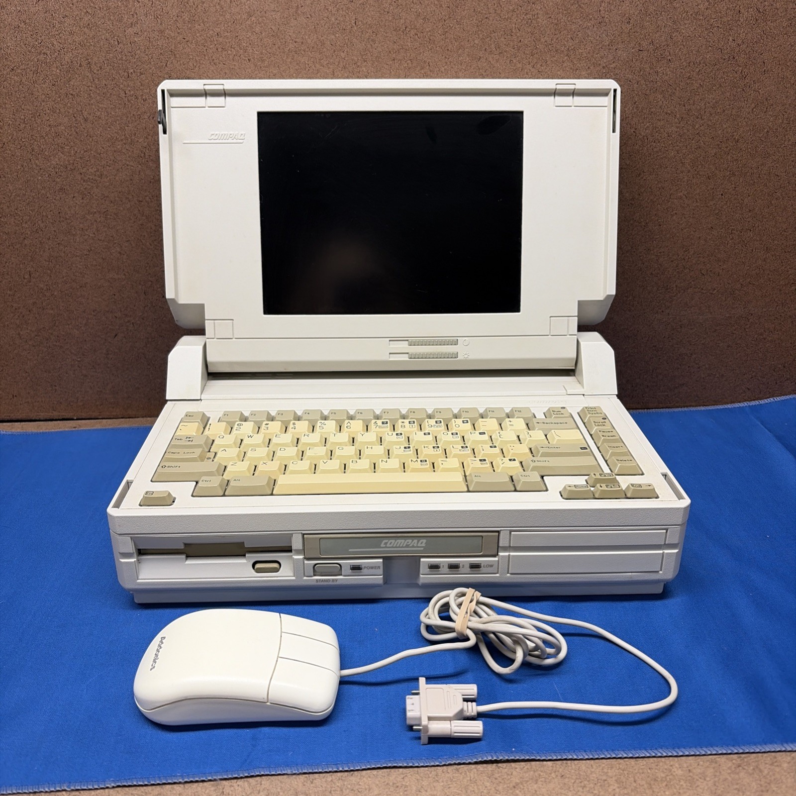 Vintage Compaq SLT 286 Model 2680 Computer, No Power Supply **Un Tested**