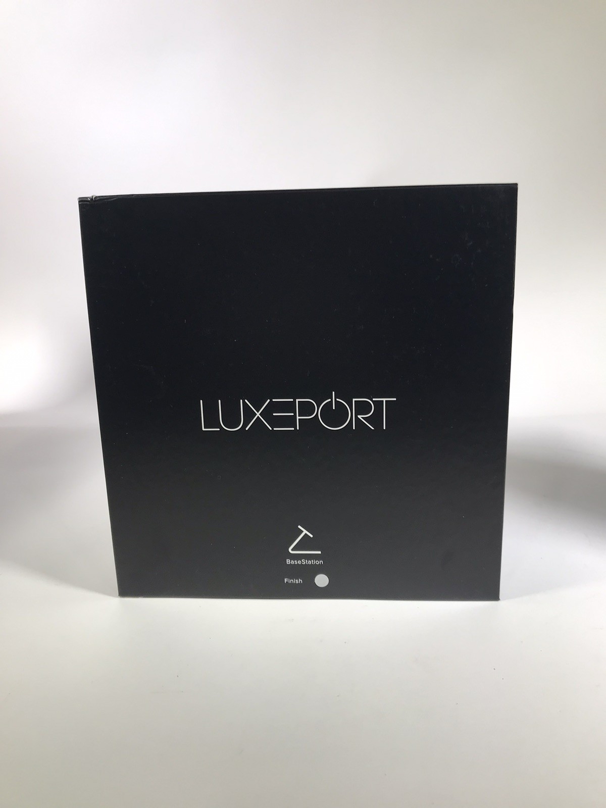 IPORT 71000 Luxe Charging BaseStation & Hardware BLACK