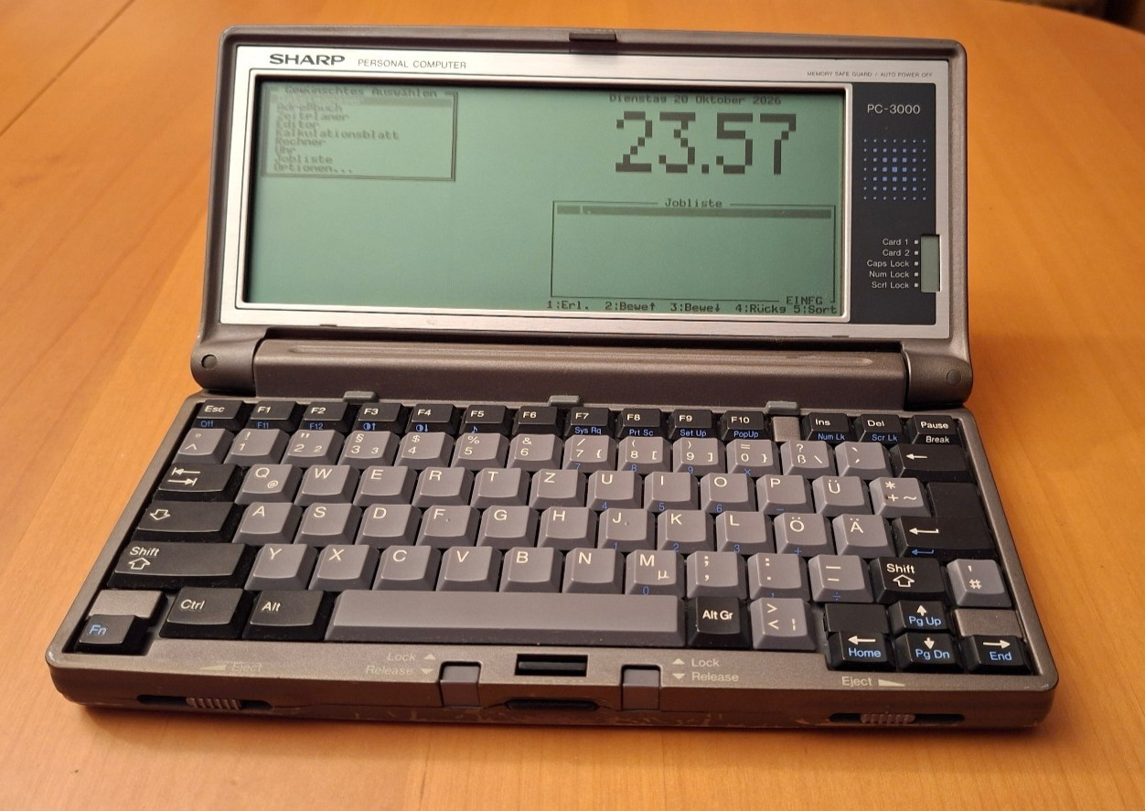 Sharp PC3000 Vintage / Quite Nice Condition / Tested and Working