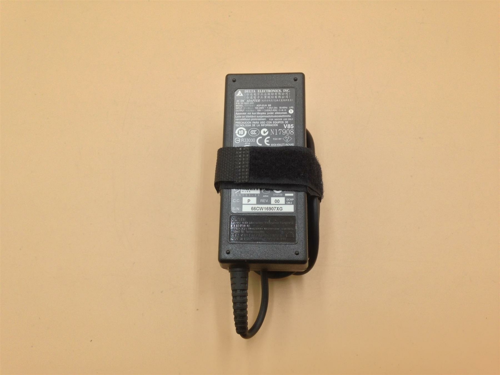 Delta Electronics ADP-65JH BB 25.10251.011 Laptop AC Adapter Charger 19V 65W Use