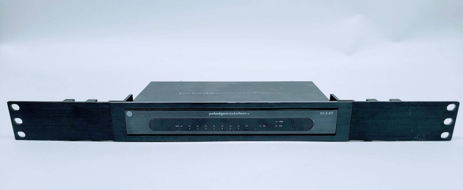 PAKEDGE SX-8-EP 8 PORT MANAGED NETWORK SWITCH W/Ears Mount