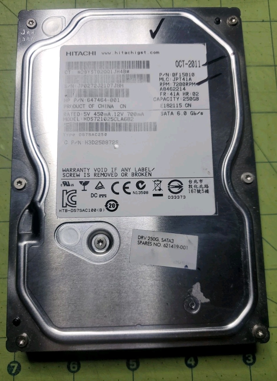 Hitachi HDS721025CLA682 250 GB 3.5 in SATA III Desktop Hard Drive