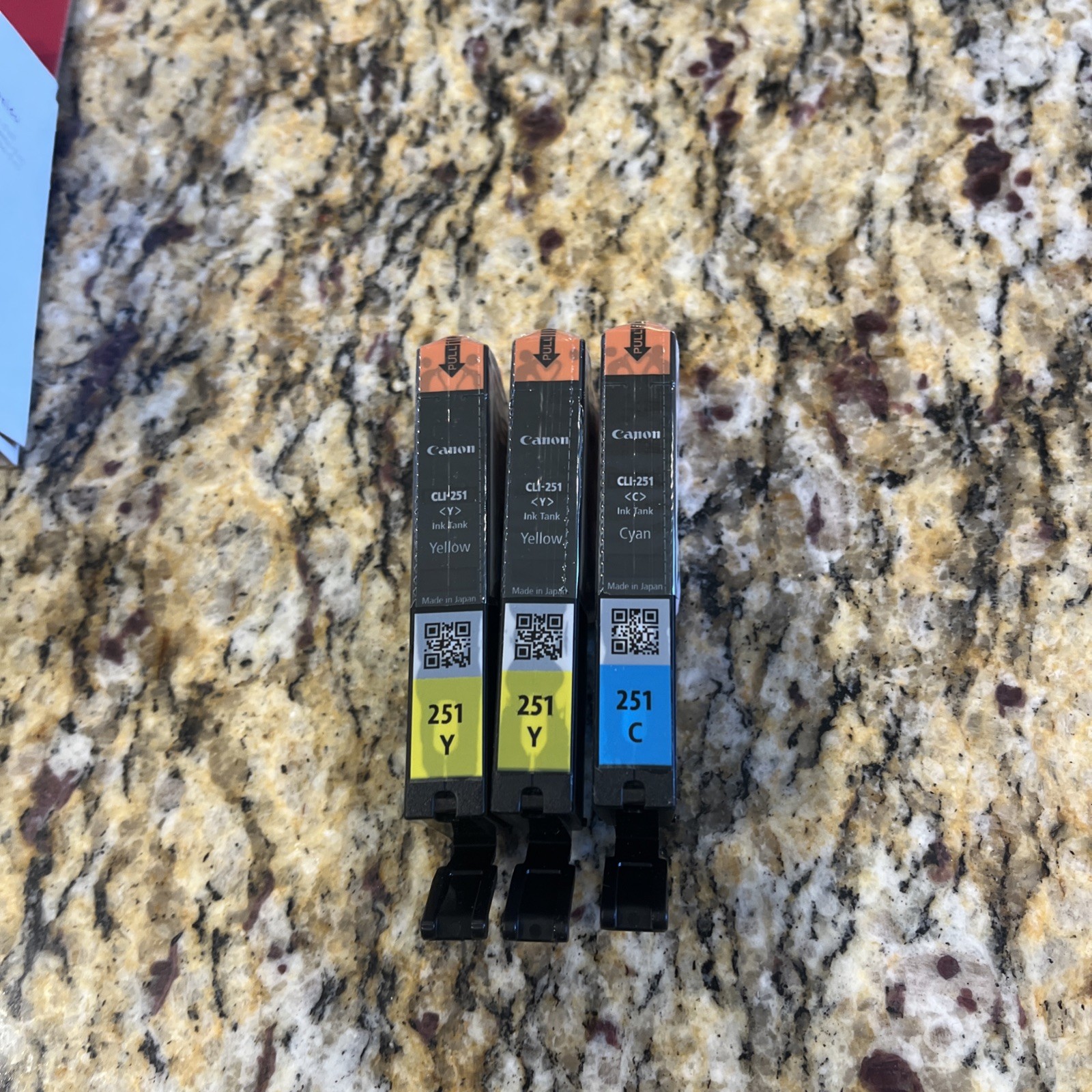 Canon Creative Park Premium 251 -2 Yellow 1 Cyan