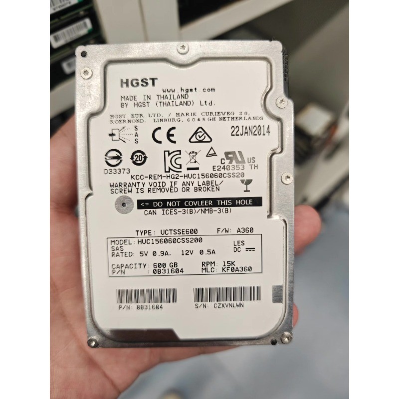 HGST HUC156060CSS200 600GB 15K RPM SAS 2.5" Server Hard Drive PN 0B31664 Tested