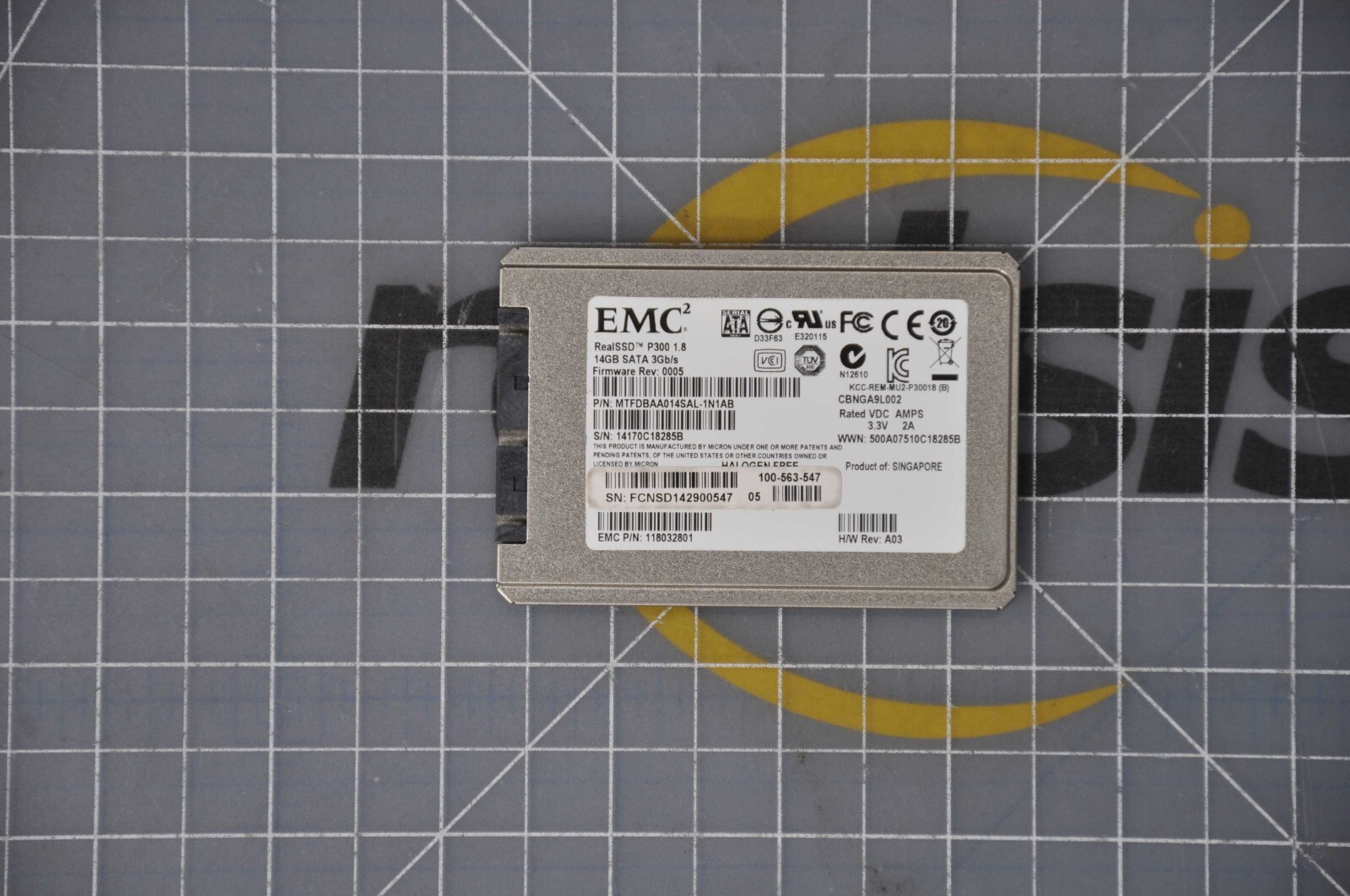 EMC Real P3000 14GB SATA 3Gb/s 2.5-inch SSD 118-032-801