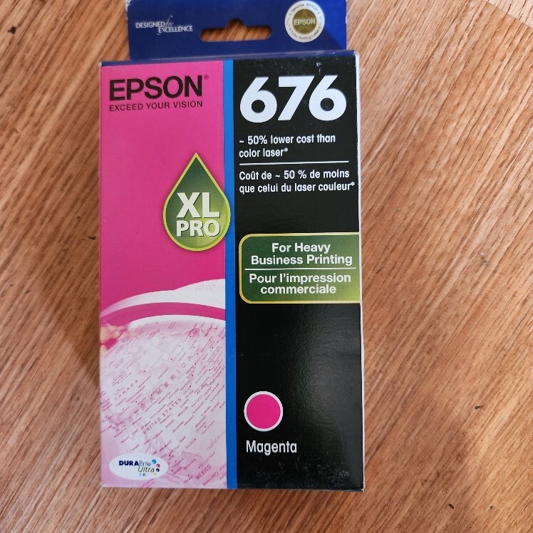 Epson 676XL Genuine Magenta High-Yield Ink Cartridge T676XL320 Exp 05/2018