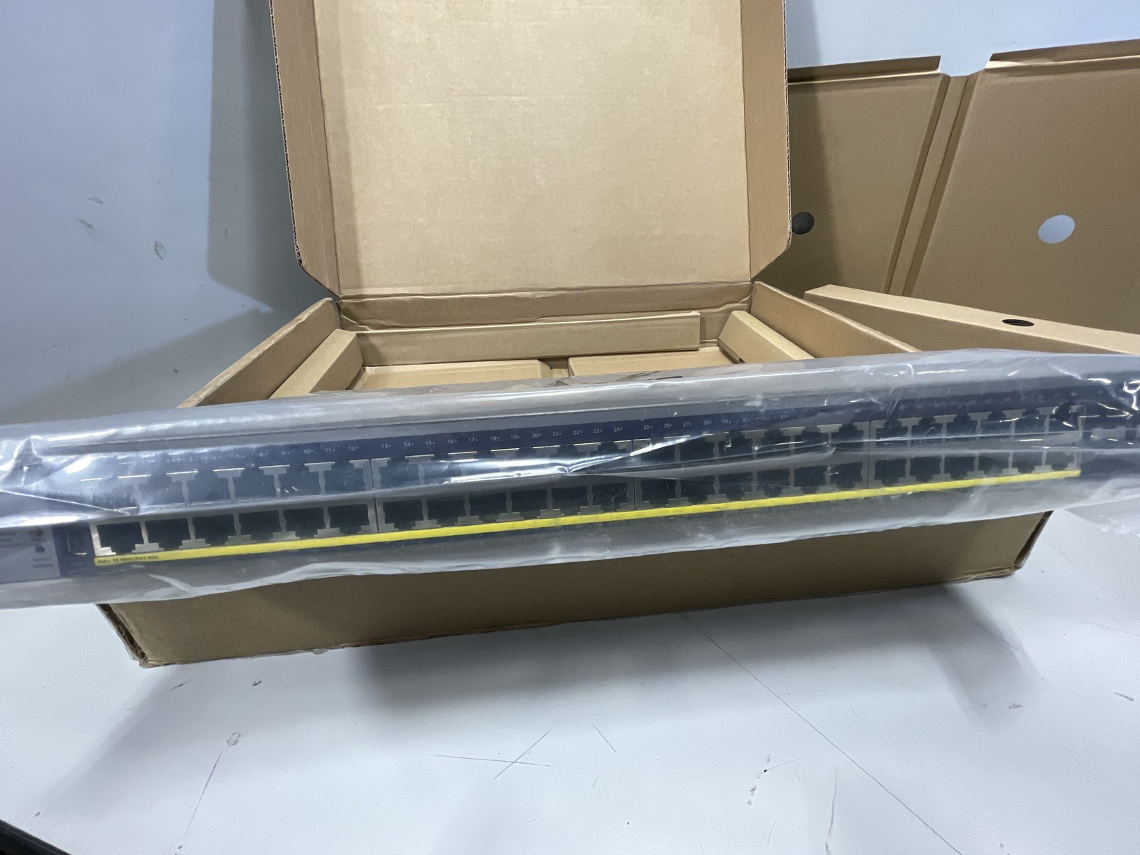 NETGEAR 52-Port PoE Gigabit Ethernet Smart Managed Network Switch (GS752TP)