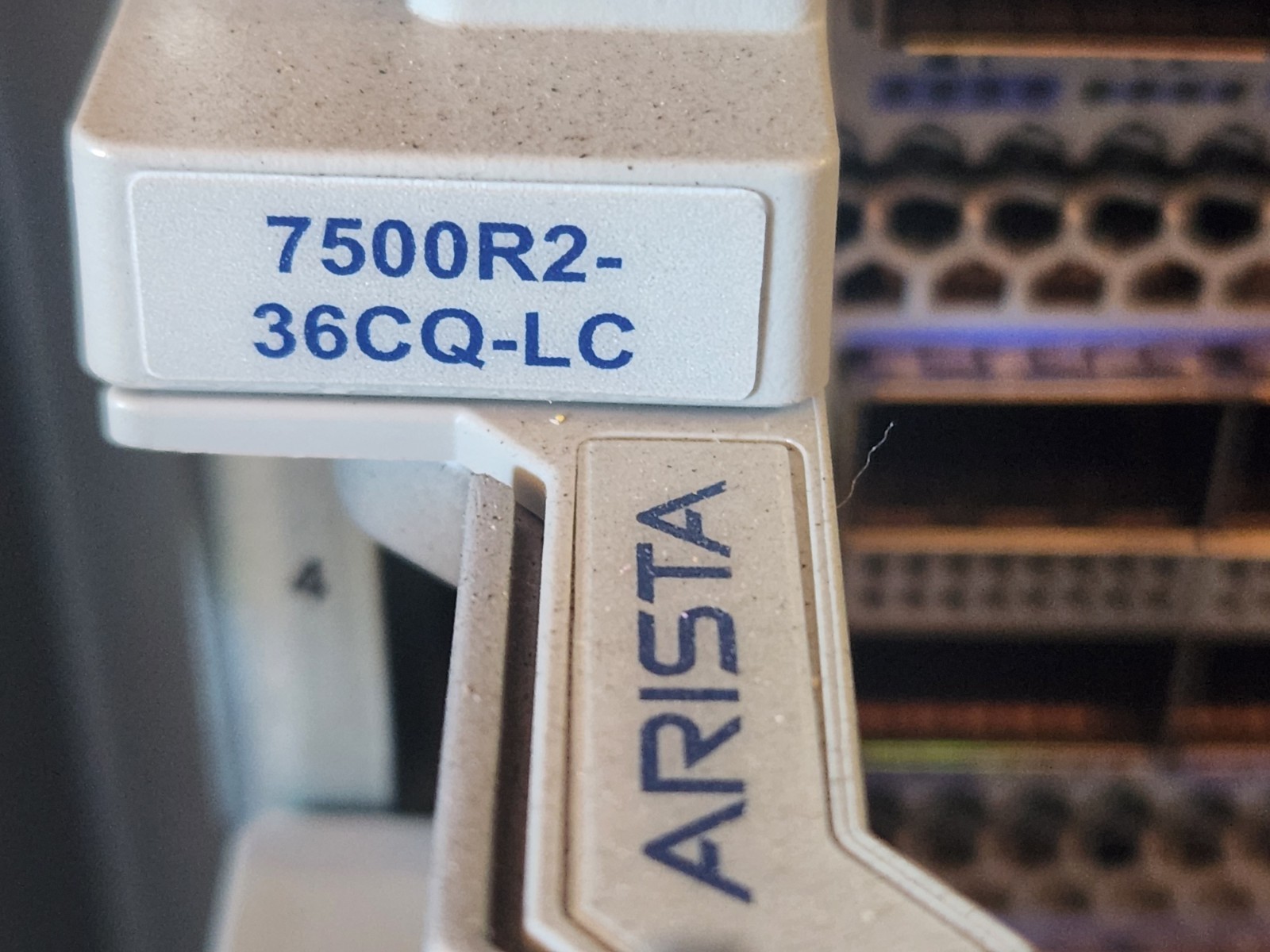 Arista DCS-7500R2-36CQ-LC 7500R2 Series 36 port 100GbE LC 7504R  / 7508R