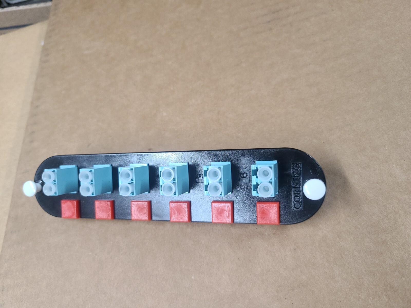 Corning CCH-CP12-E4 Patch Panel,6 LC Duplex 10Gig Aqua OM3/OM4 Adapters Open Box