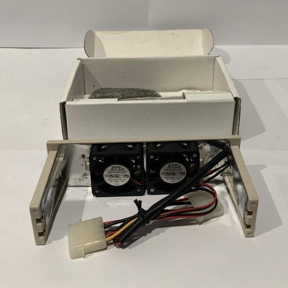 3.5in Front Bay Case Fan w/ HDD Support Ball Bearing AVC AS4010H12S Box