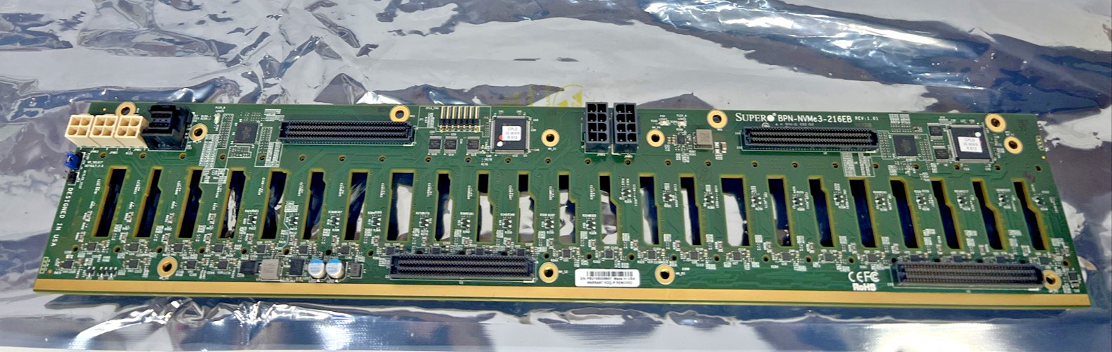 Supermicro BPN-NVME3-216EB  24-port *NEW*