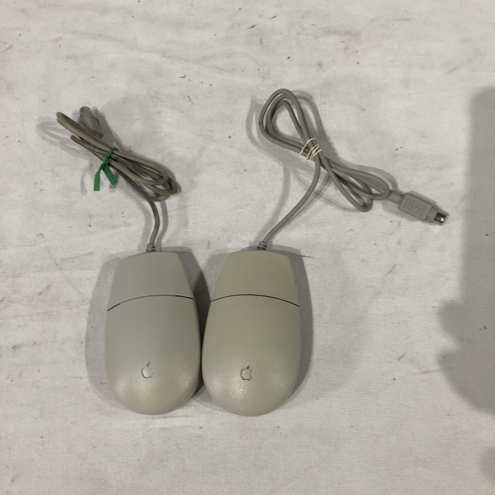 Set of 2 Vintage Apple Desktop Bus Mouse II 2 Model M2706 ADB
