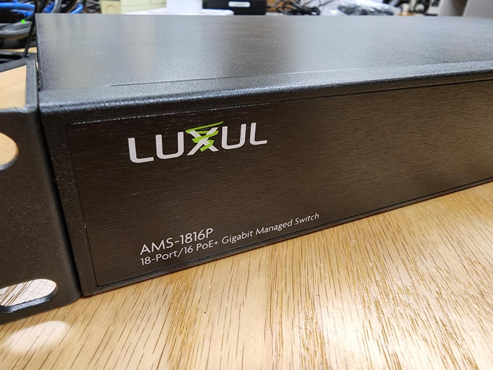 Luxul AMS-1816P AV Series 18-Port Gigabit PoE+ L2/L3 Managed Switch