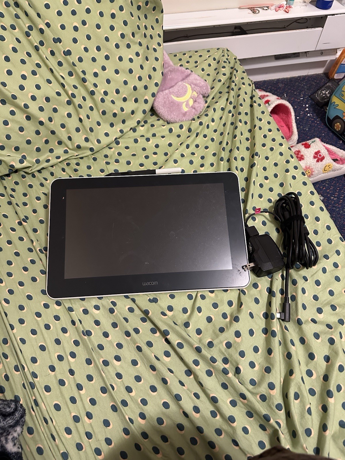 Wacom One 13.3 Inch Graphics Tablet With Pen And Chord