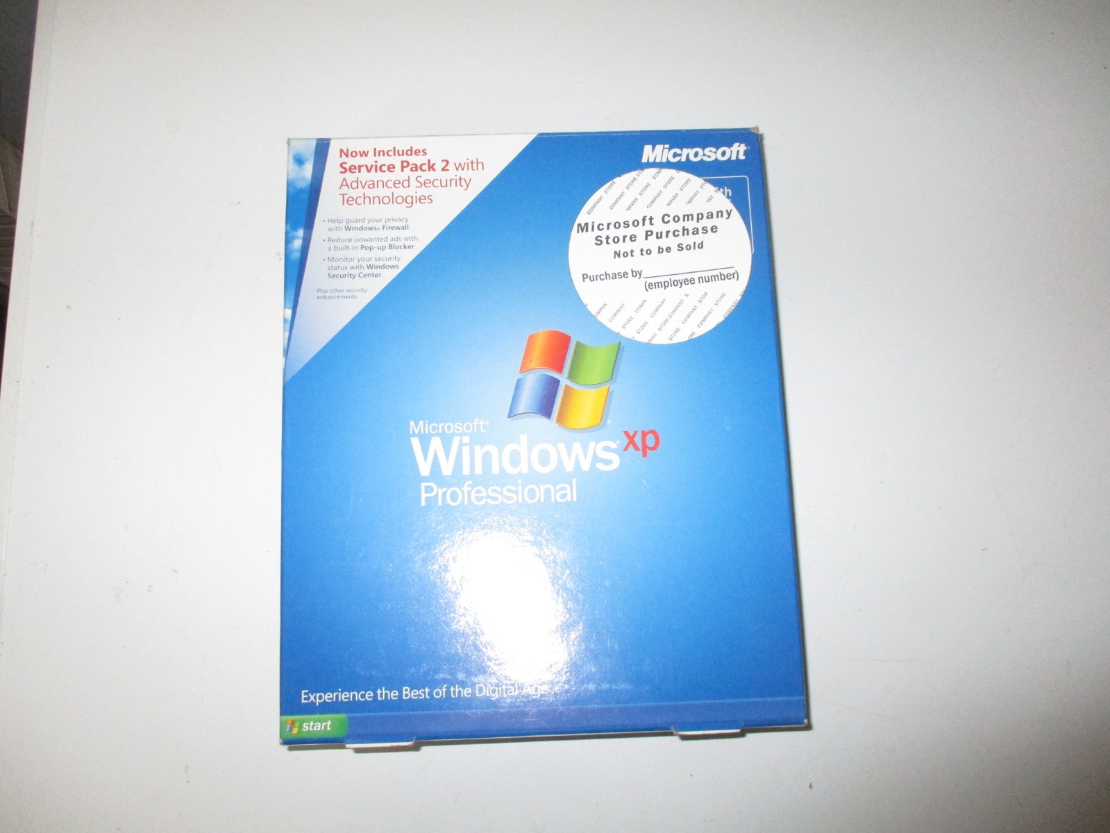 Microsoft Windows XP Professional Upgrade Version 2002 CIB w/ Product Key