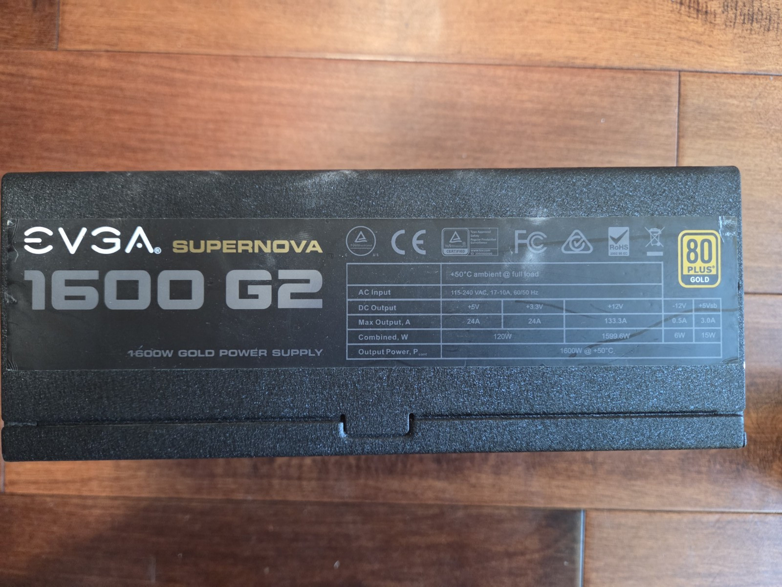 EVGA SuperNOVA 1600 G2, no cables