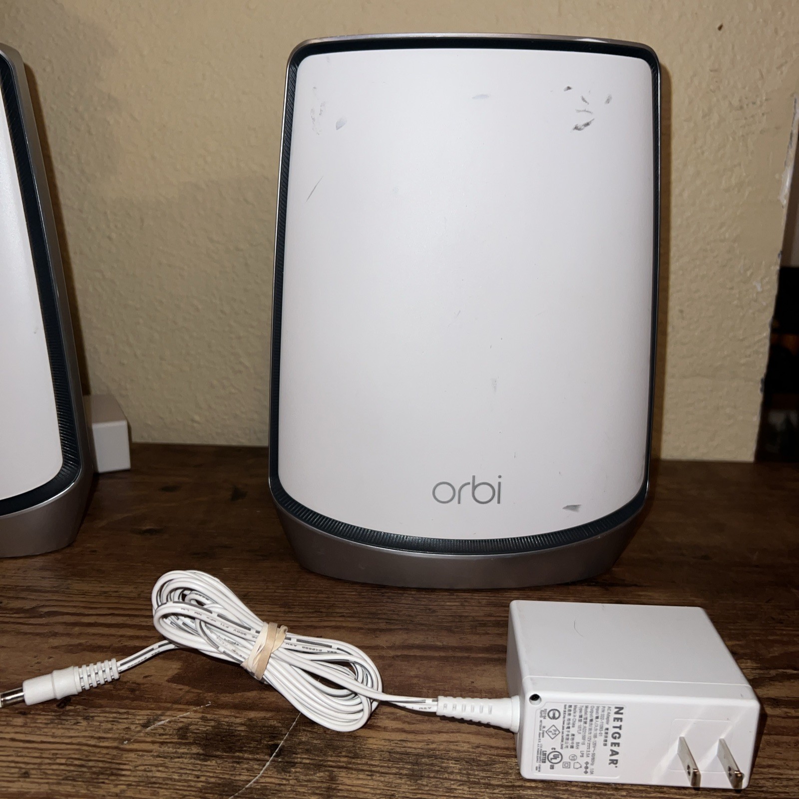 NETGEAR - Orbi 850 Series AX6000 Tri-Band Mesh Wi-Fi 6 - Satellite [RBS850]