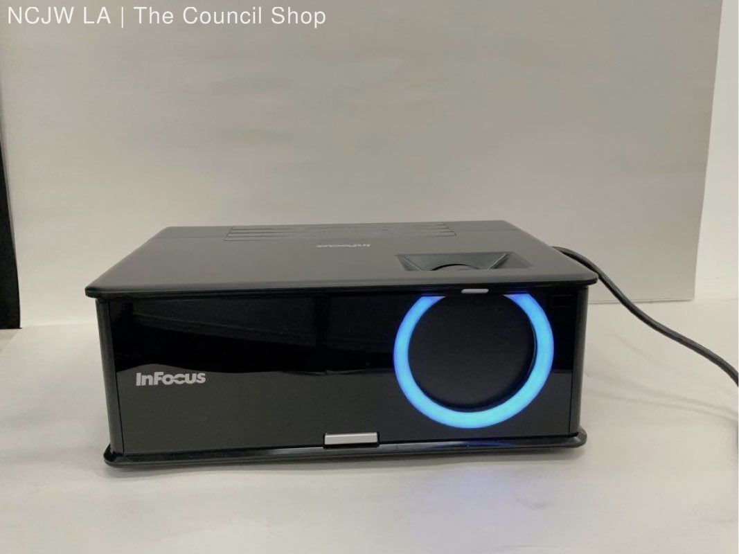 InFocus IN2112 Meeting Room DLP Projector *Tested/Works*